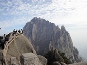 黄山の三主峰の一つ天都峰